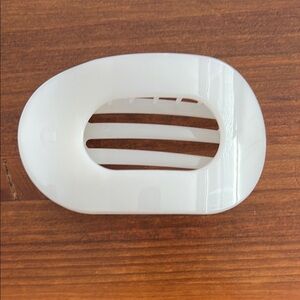 Chic White Oval Hair Clip